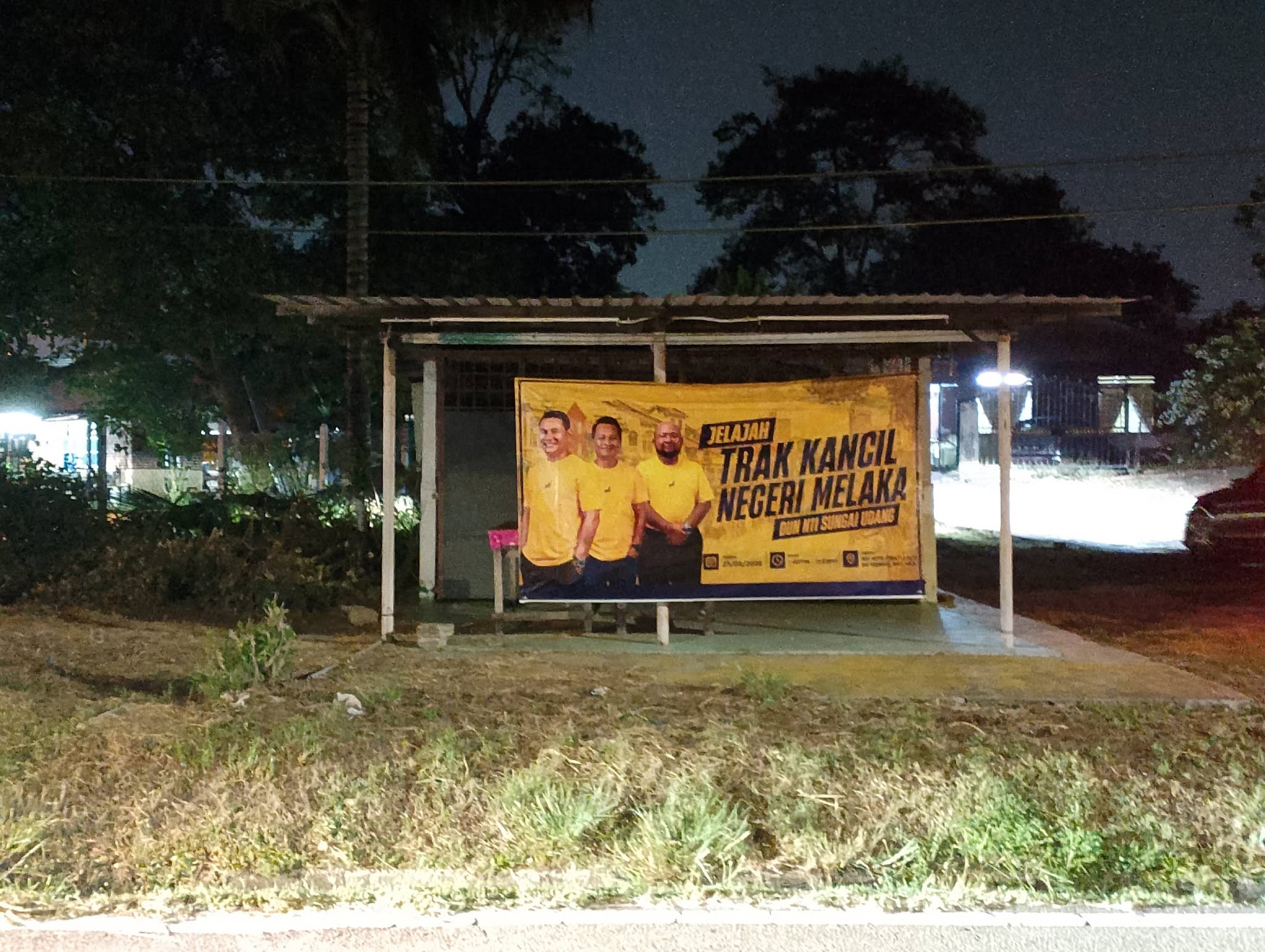 Sepanduk Jelajah Trak Kancil Negeri Melaka bagi DUN N.11 Sungai Udang.